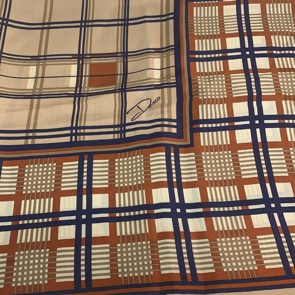 DESCO SCARF - Picture 2 of 3